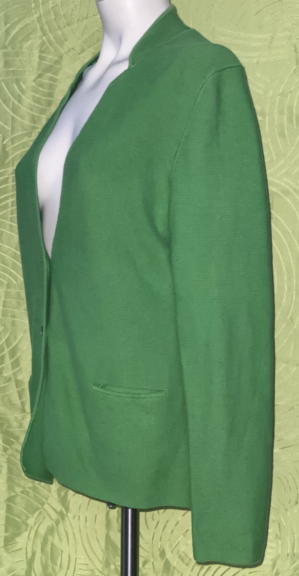 Christian Berg Damen Strickjacke in der Größe 40  im sehr guten Zustand