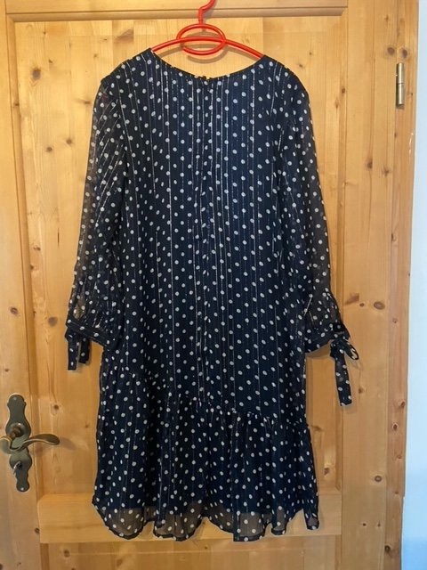 Dunkelblaues Kleid von Pieces