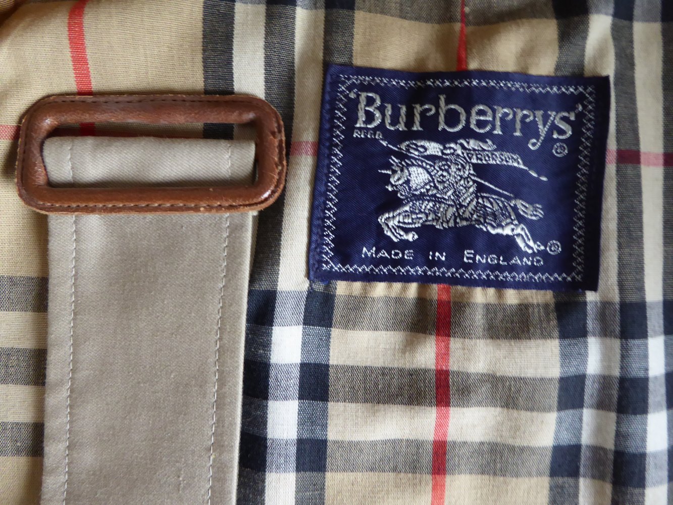 Vintage Burberry Trenchcoat