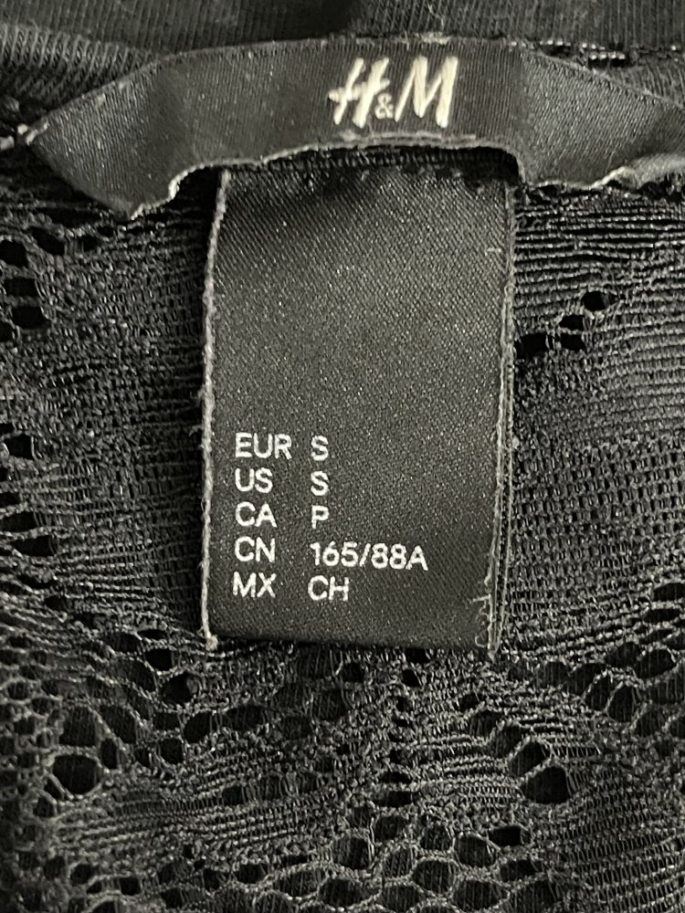 Süßes Shirt H&M mit Spitze - Größe S
