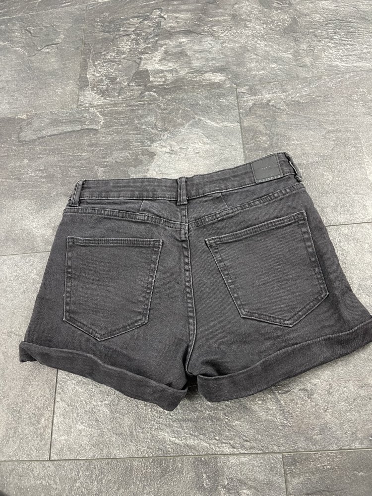 Bershka Shorts - Größe 36