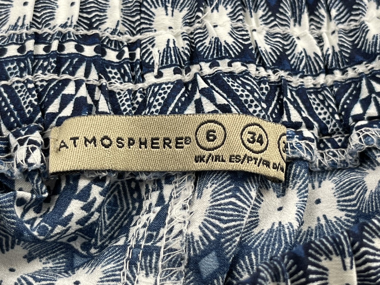 Atmosphere Shorts - Größe S