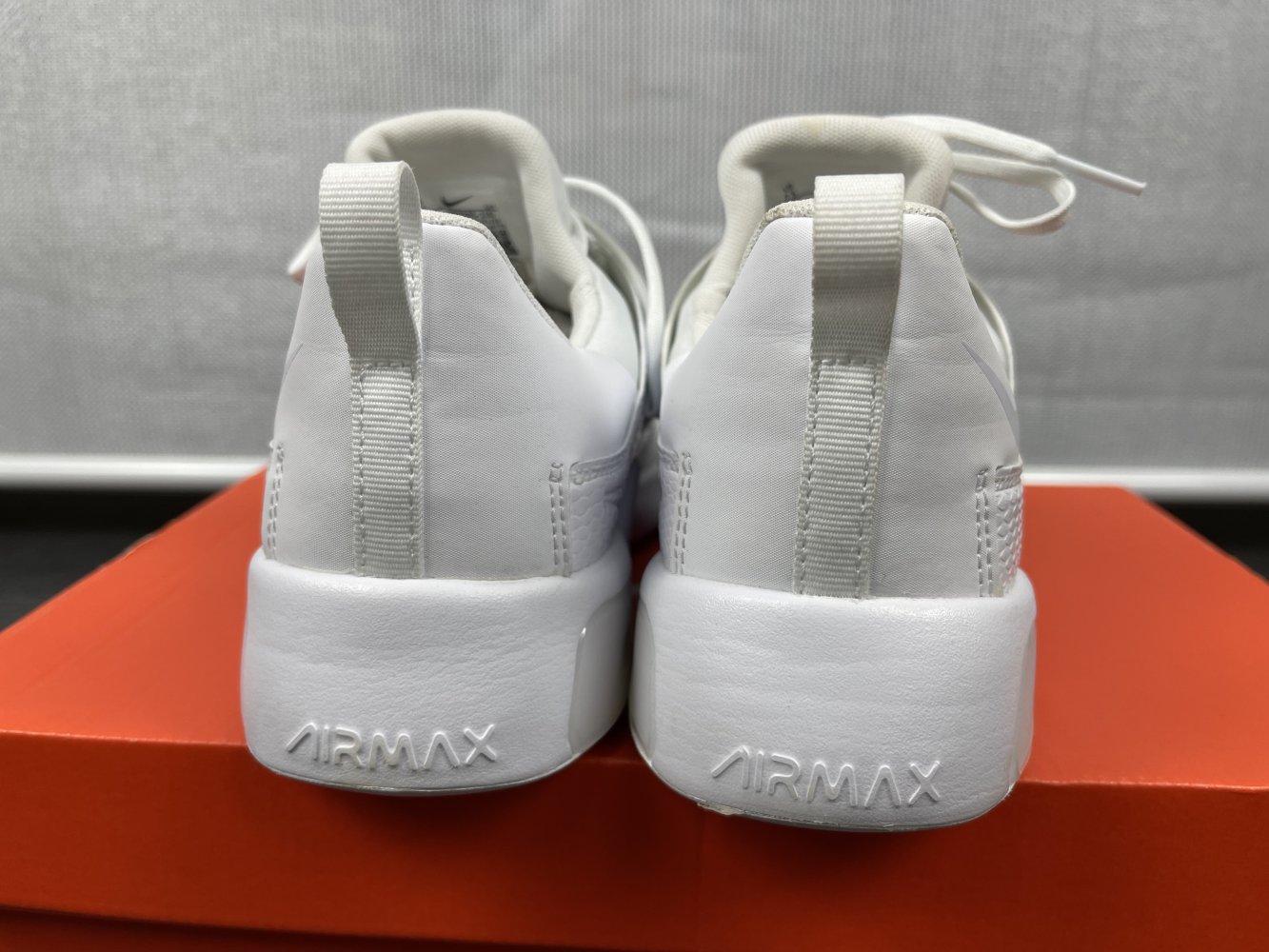 Weiße Nike Air Max Sneaker - Größe 38.5