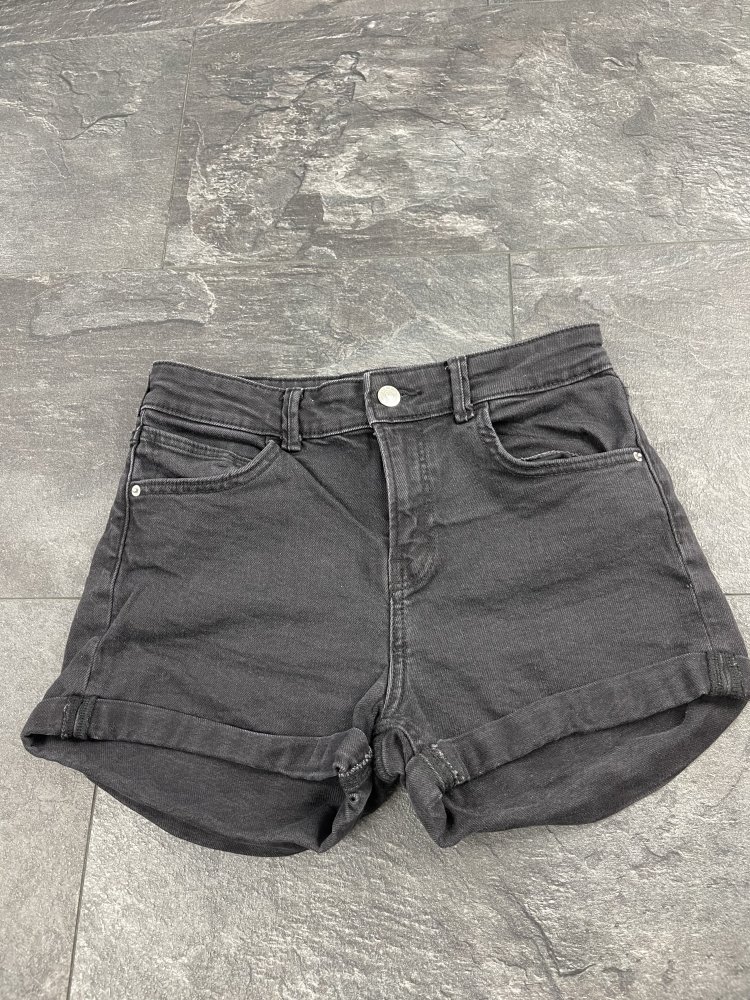 Bershka Shorts - Größe 36