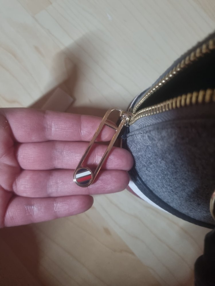 Neue Tasche von Tommy Hilfiger 