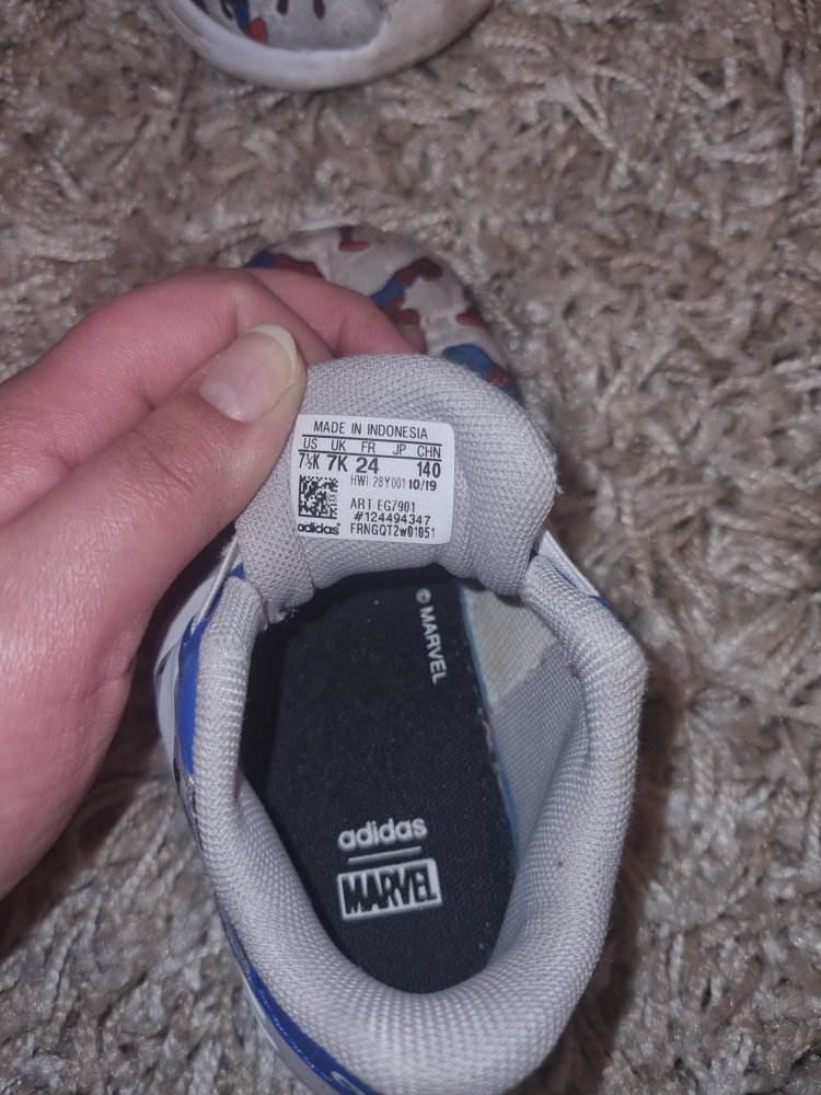 Sneaker adidas Spiderman 