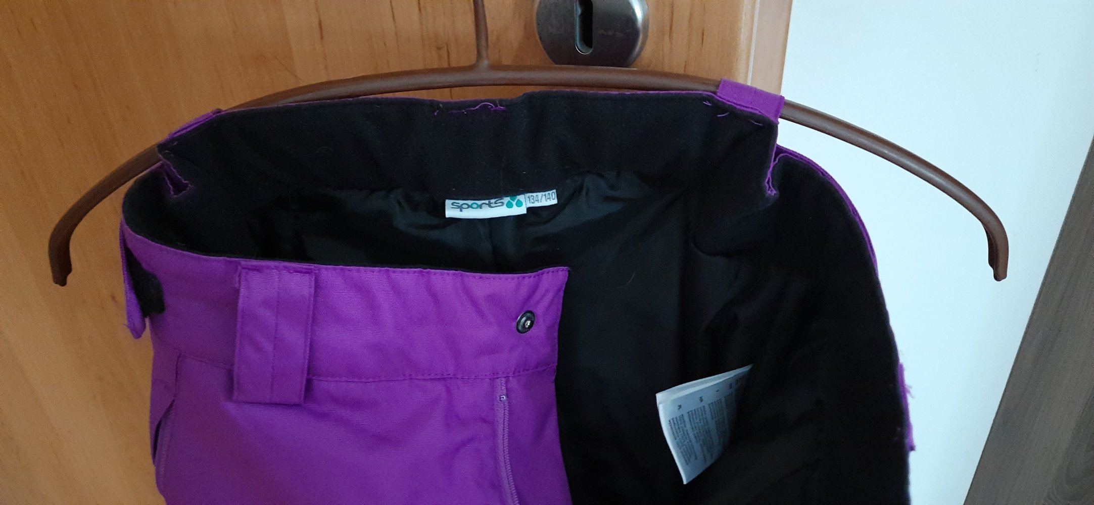 Lila Skihose Größe 134/140 