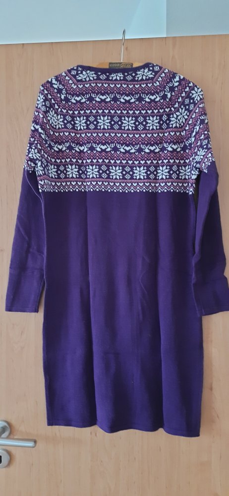 Strickkleid Lila