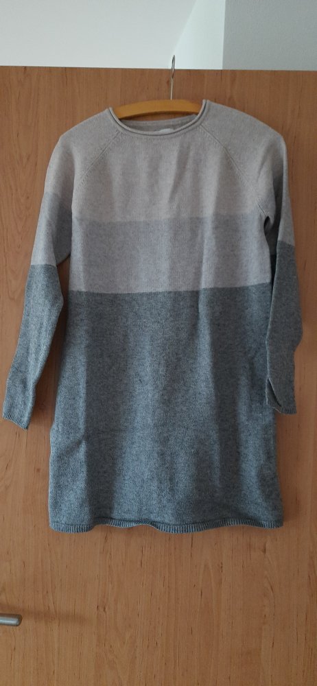 Strickkleid/Longpulli Grau 