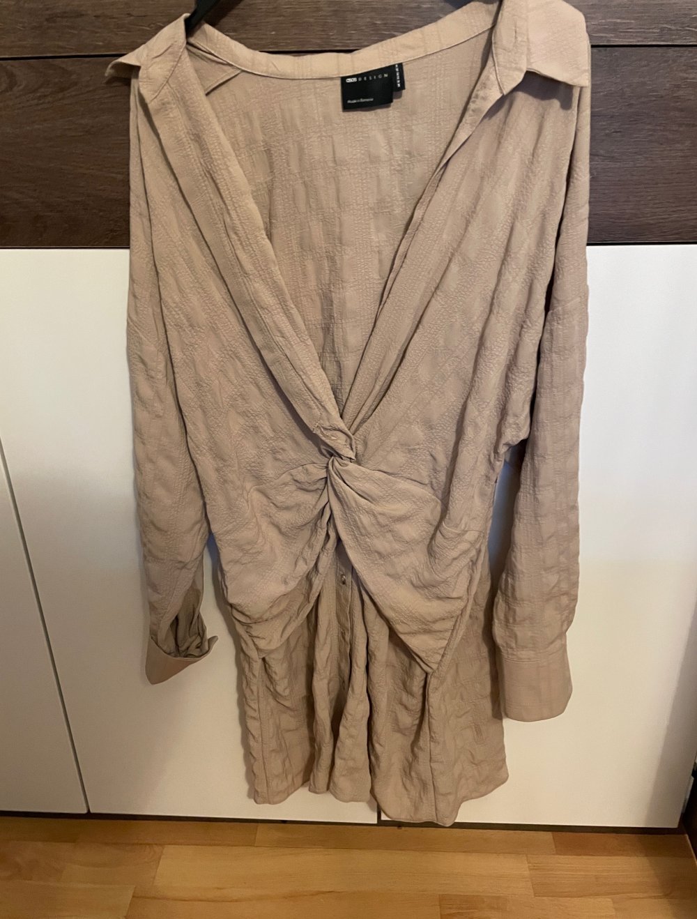 Schönes Business Kleid