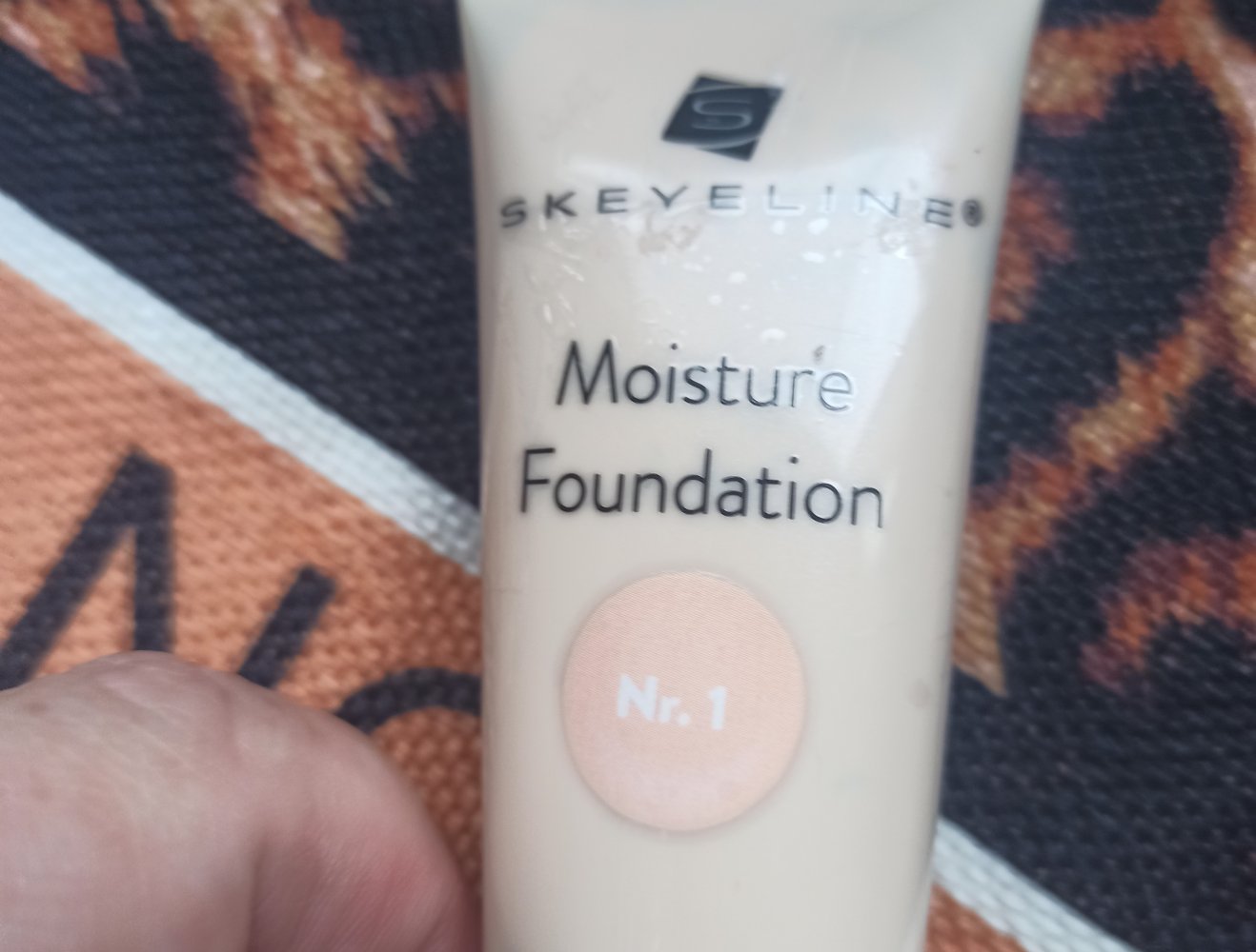 NEU ungeöffnet Make Up Foundation und Power Puder