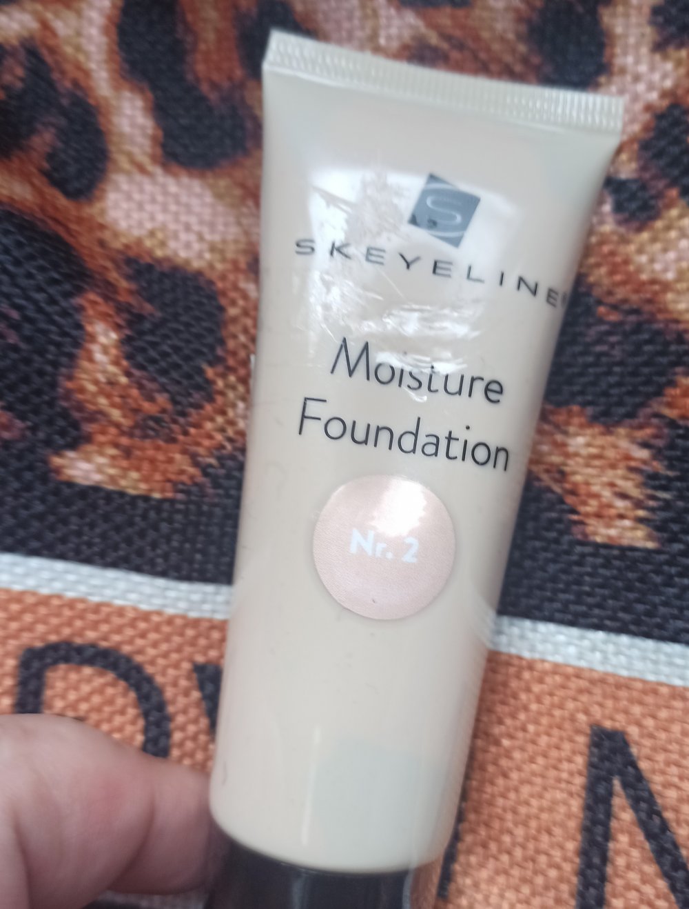 NEU ungeöffnet Make Up Foundation und Power Puder