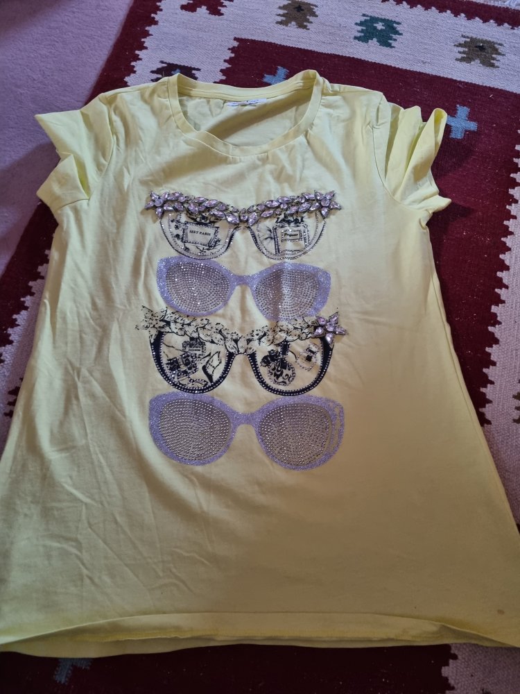 Shirt traumhaft schön mit Strass