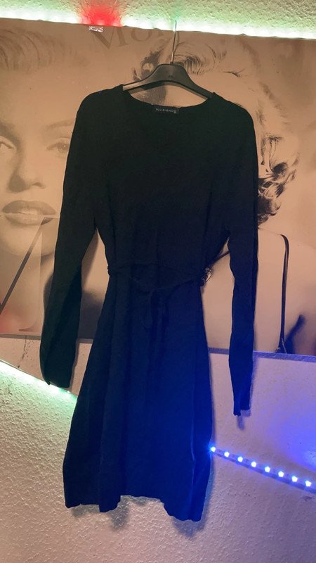 Süßes Schwarzes Kleid 