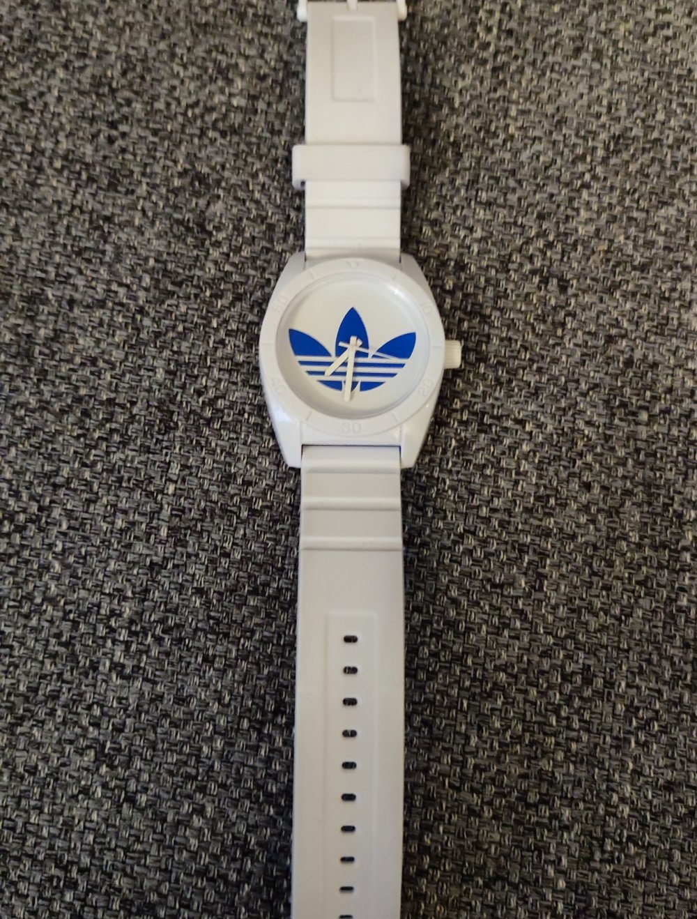 Adidas Uhr