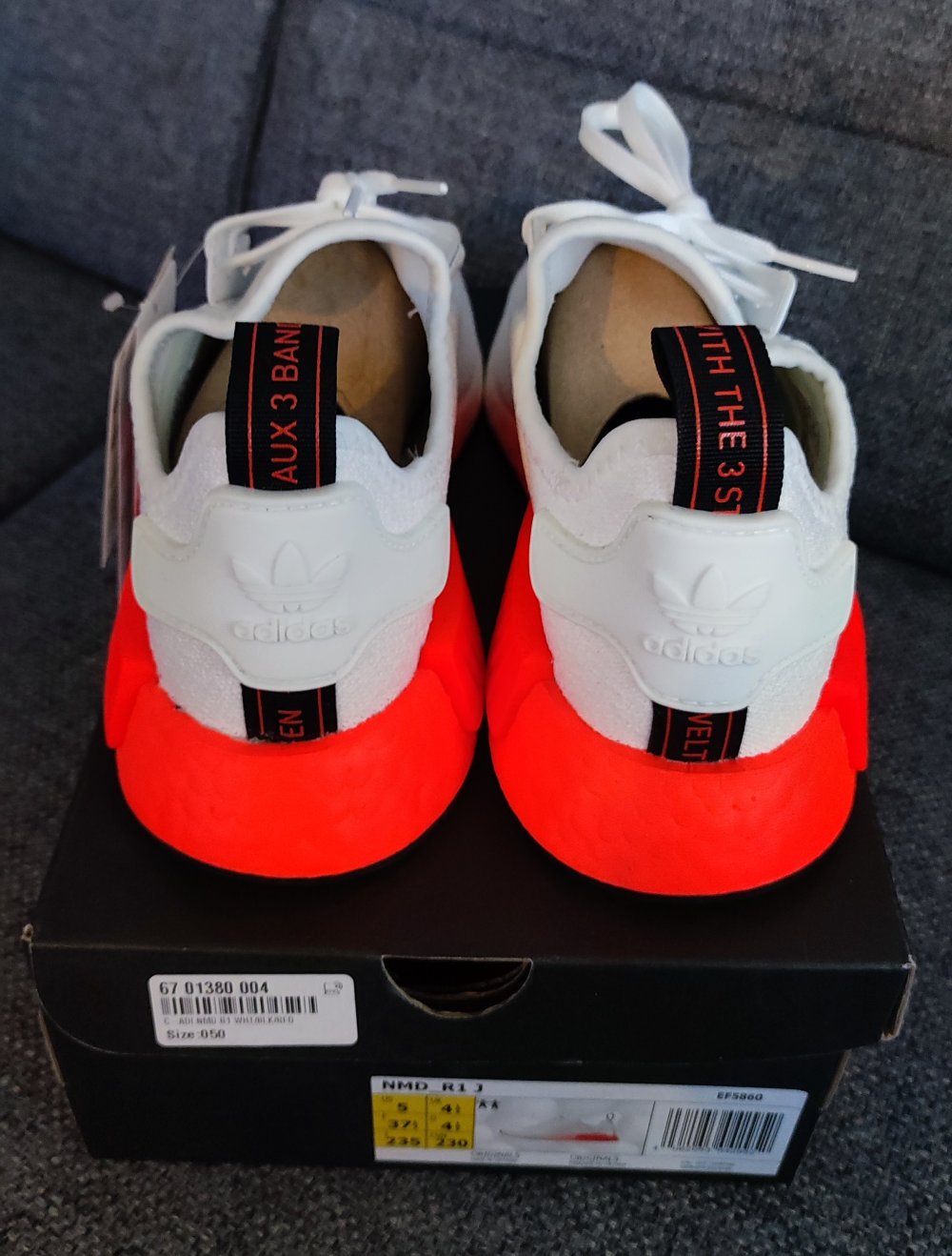 Adidas NMD R1 Größe 37 1/3 NEU