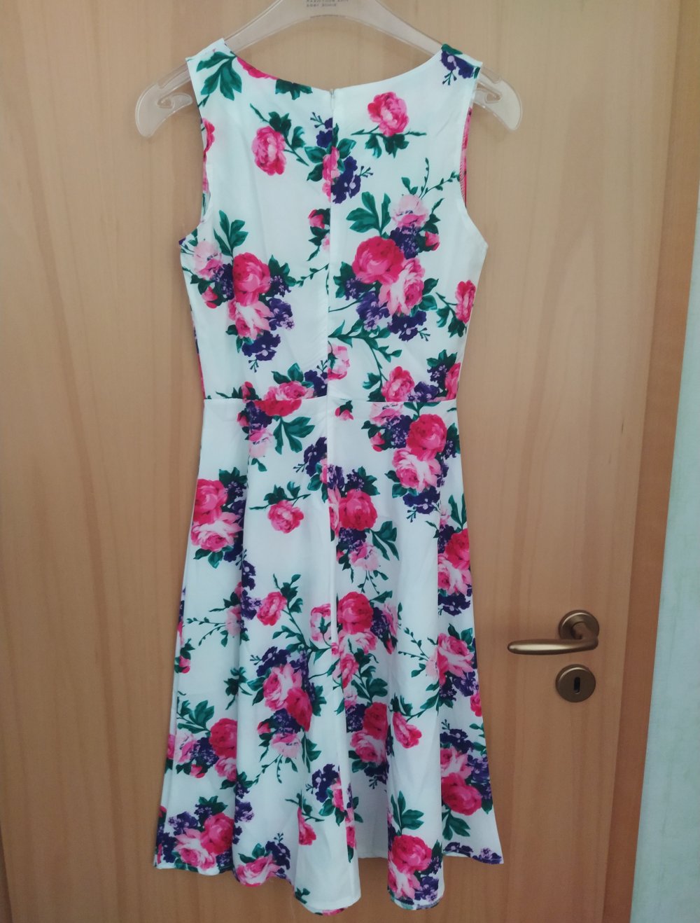 Schönes Minikleid