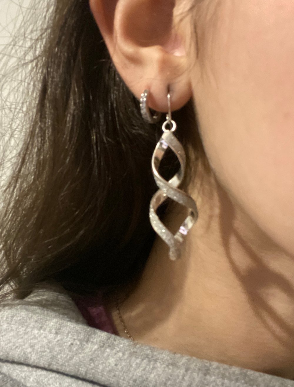silber und glänzend ohrringe