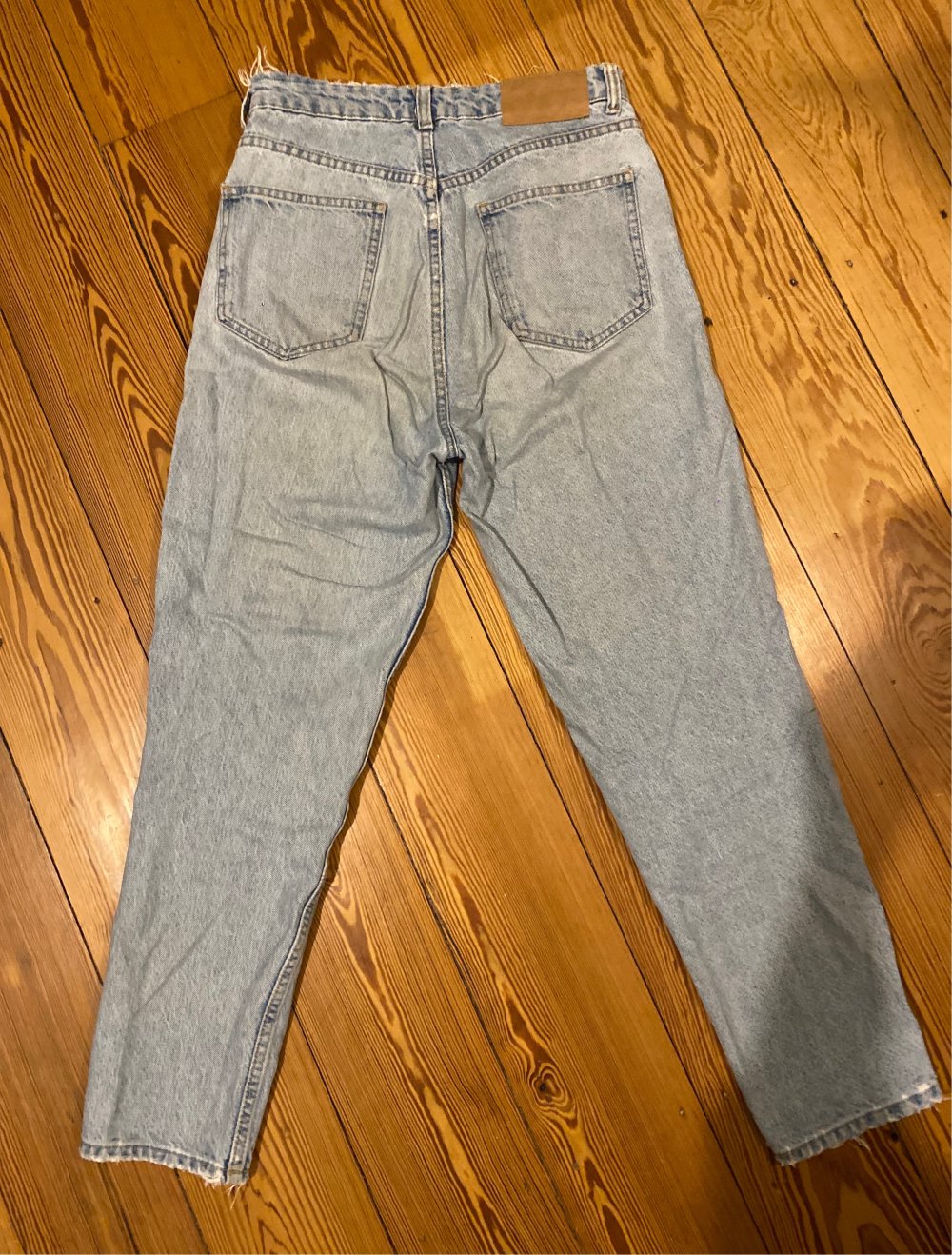 Blau Zara Jeans