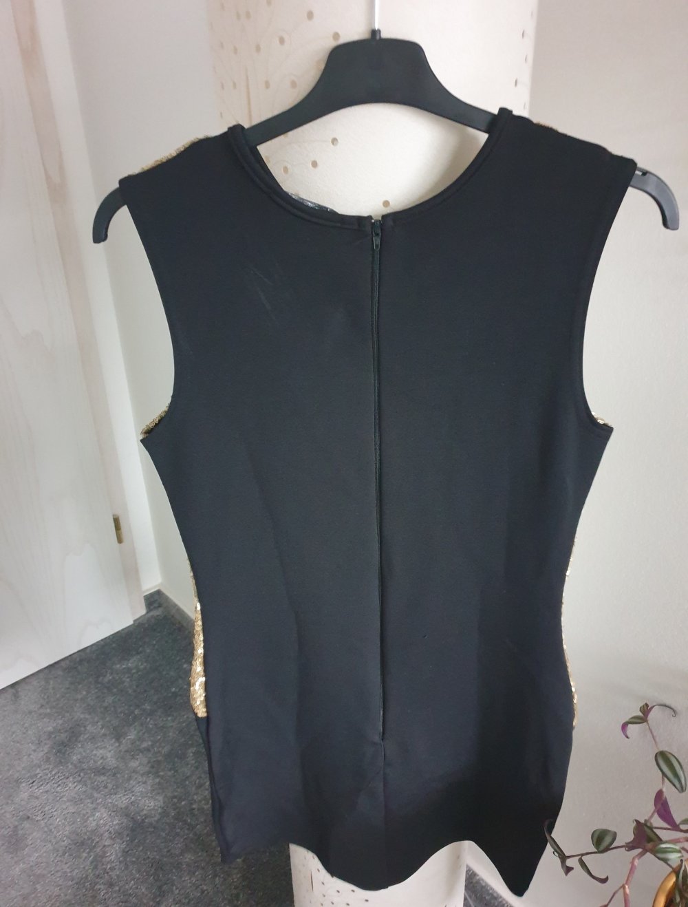 Kleid Gr 38 Mit Pailletten Gold schwarz schick eleganz