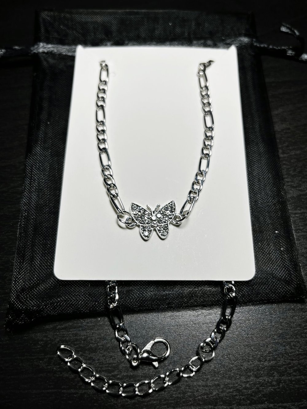 Silberne Schmetterlings Halskette für Frauen - Chain Choker mit Schmetterling