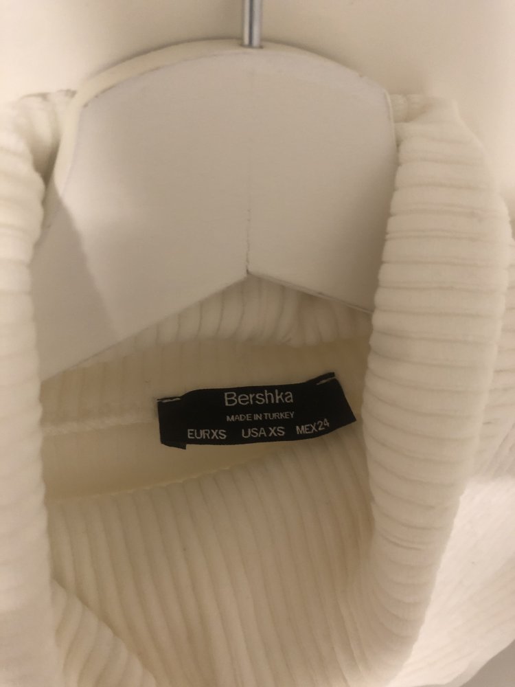 Samt cropped Rollkragenpullover 