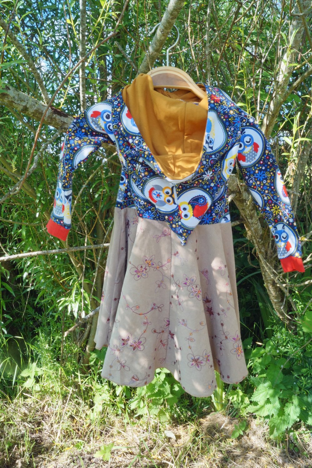 wunderschönes Drehkleid mit Zwergenkapuze Zipfelkapuze Kapuzenkleid mit Drehrock mitwachsend Gr. 86 92 98