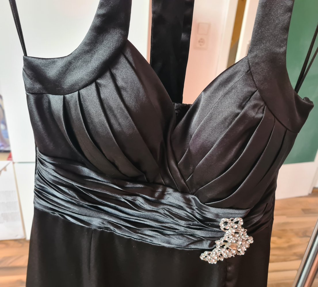 Knielanges Abendkleid apart gr. 36 