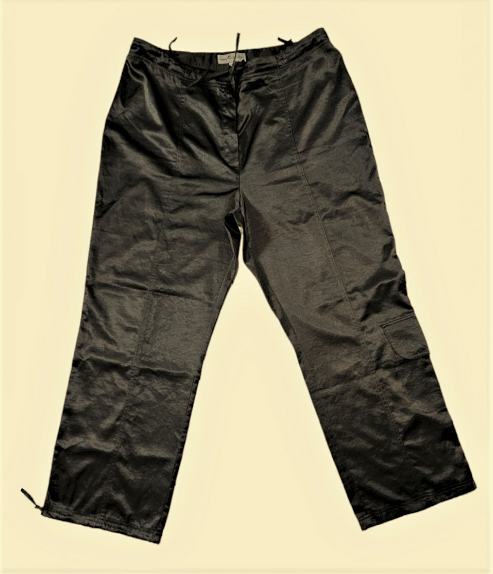 Damen Hose Stoffhose Glanzhose weites Bein von Klara M. Collection in Gr. 48 / XL
