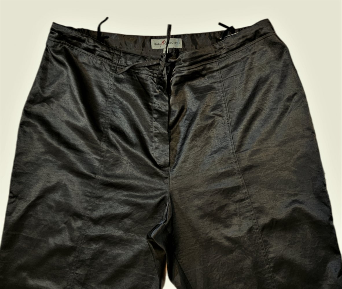 Damen Hose Stoffhose Glanzhose weites Bein von Klara M. Collection in Gr. 48 / XL