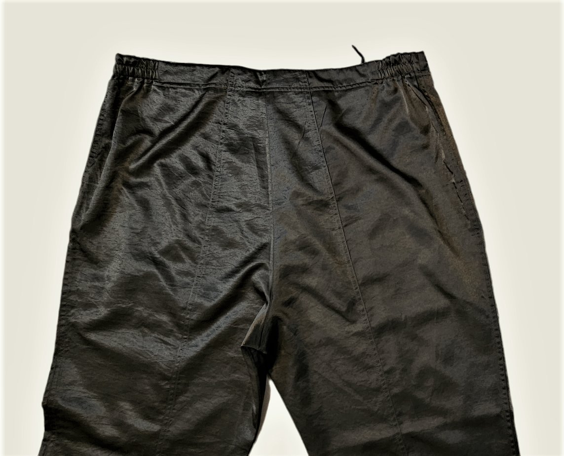 Damen Hose Stoffhose Glanzhose weites Bein von Klara M. Collection in Gr. 48 / XL