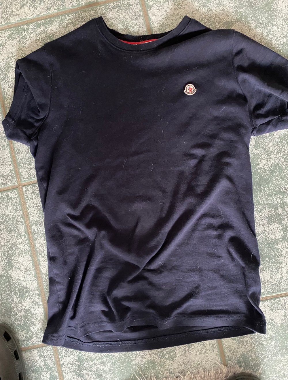 Moncler t-Shirt abzugeben