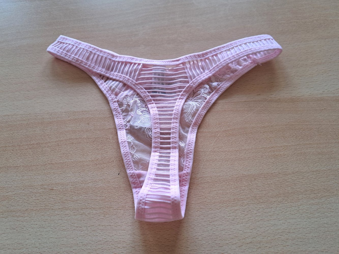Nylon Spitzen Tanga, String, Gr. M, Neu mit Etikett 