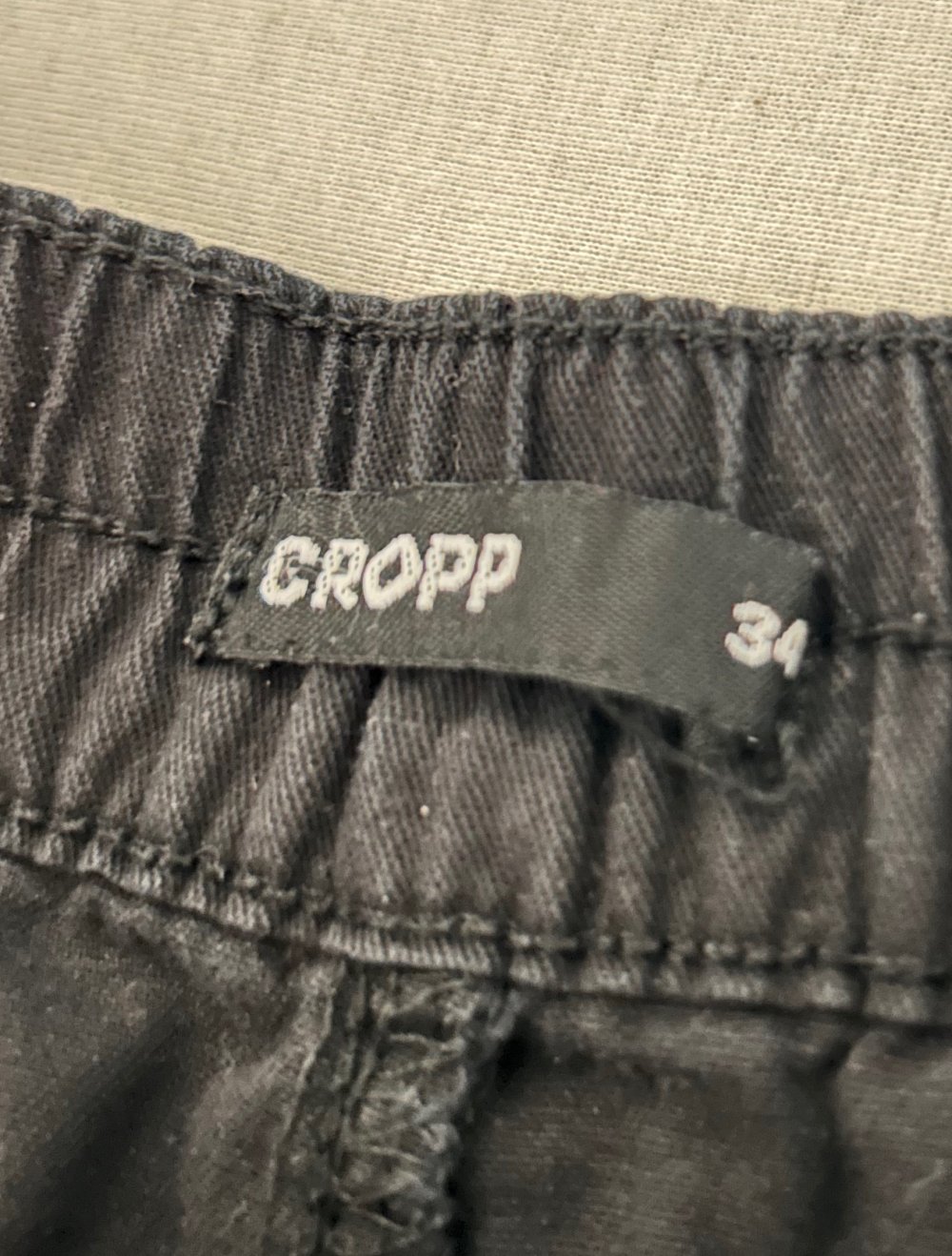 Stoffhose aus Polen (Cropp)