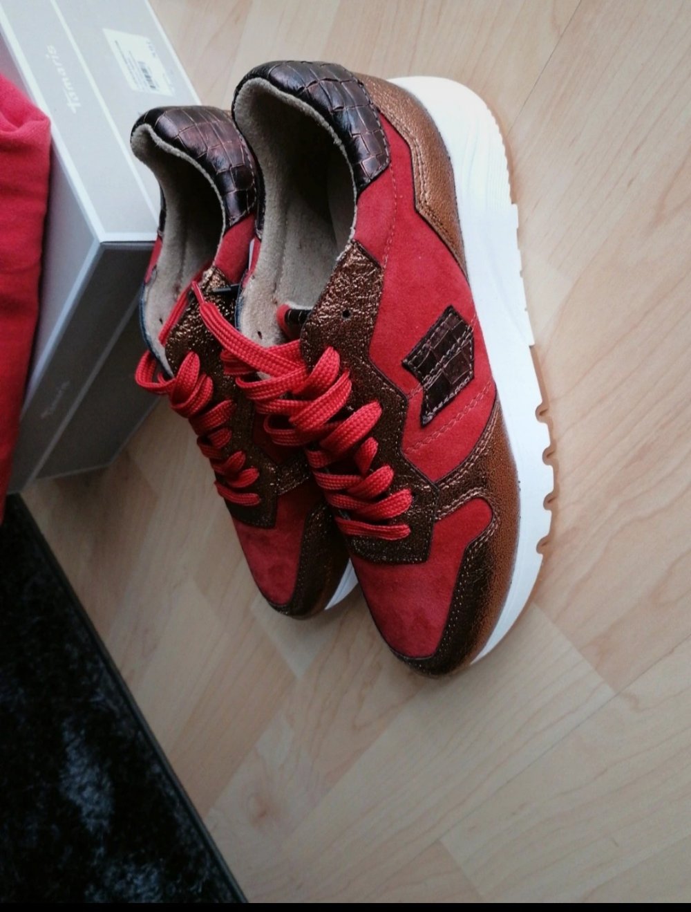 Sneaker von Tamaris