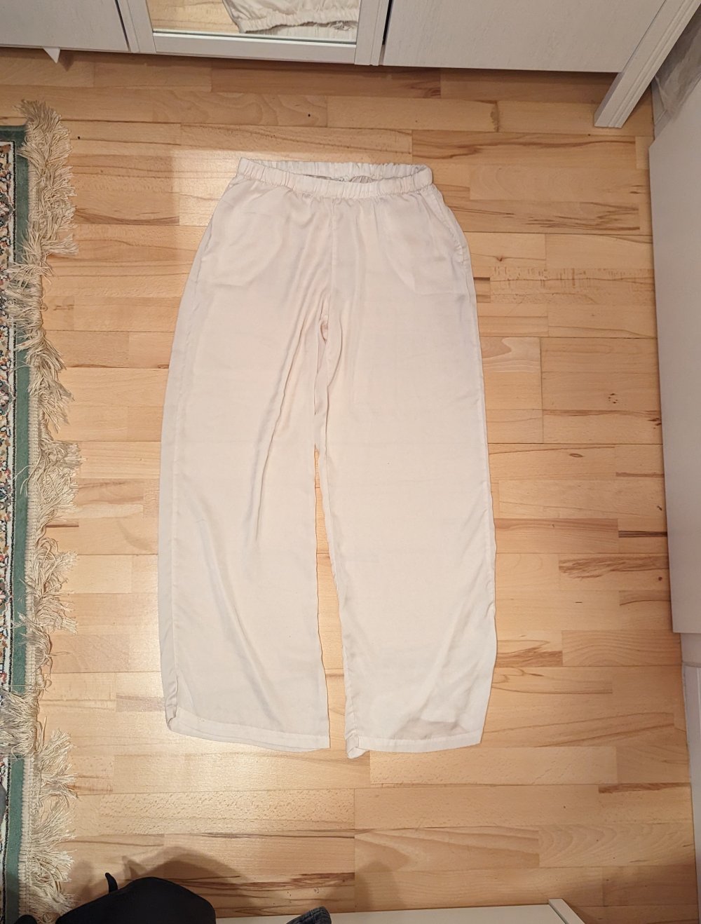 Lockere Hose