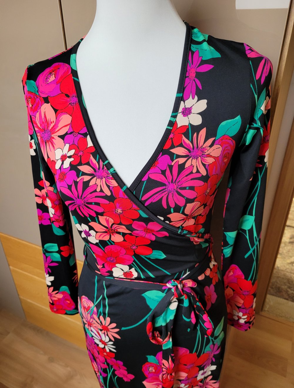 king louie kleid xs neuwertig wickeloptik