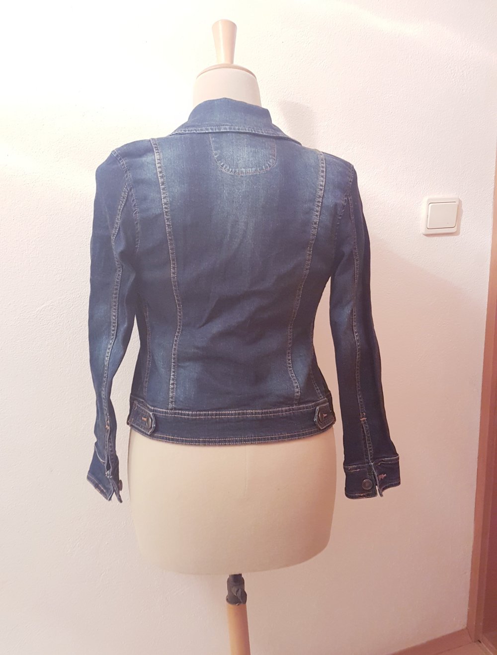 Neue Jeans jacke dunkelblau