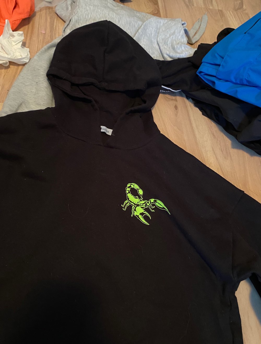 kurzer Pullover