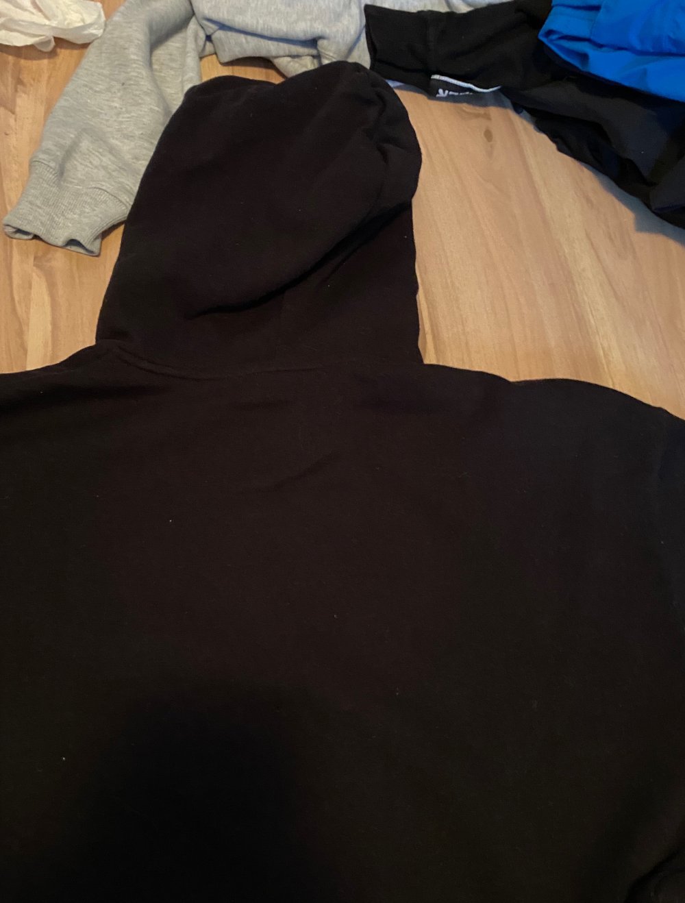 kurzer Pullover