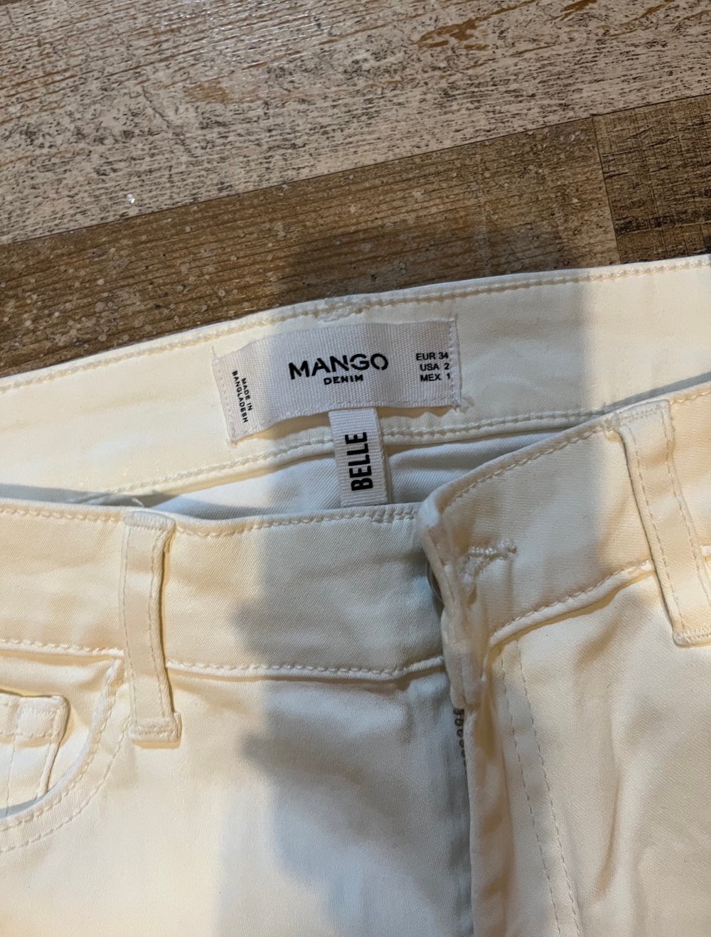 neu gewachste Hosen