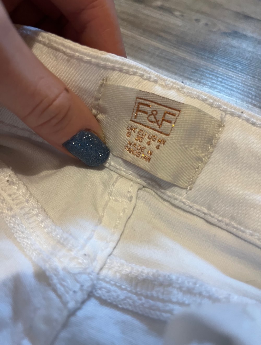 weiße Hosen