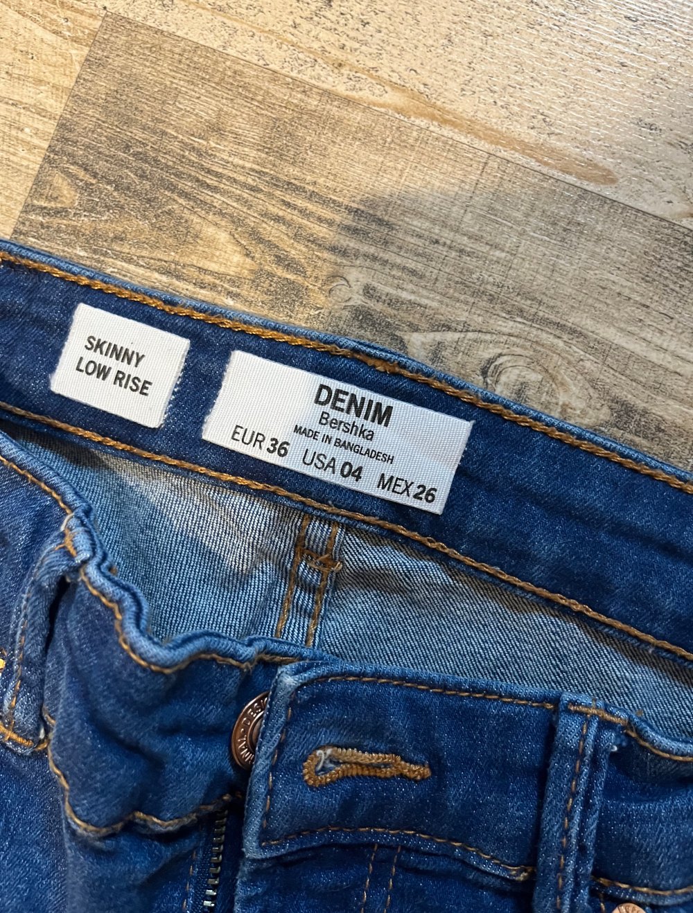 jeans