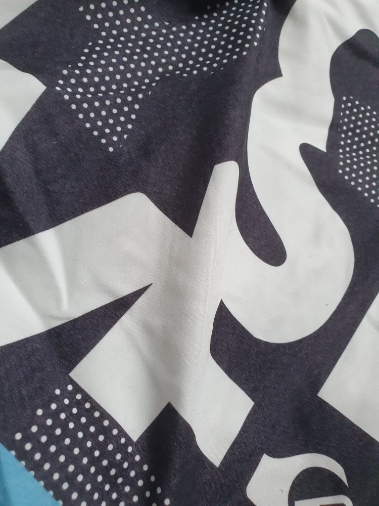 kurze Hose in Badehosen Stil von Quicksilver Größe 30 Schwarz Weiß 