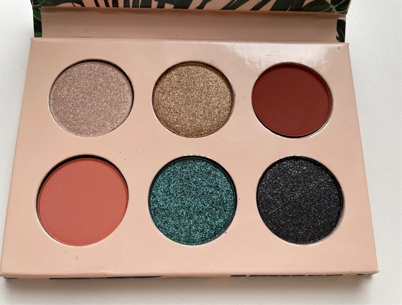 Dose of Colors x iluvsarahiii Eyeshadow Palette