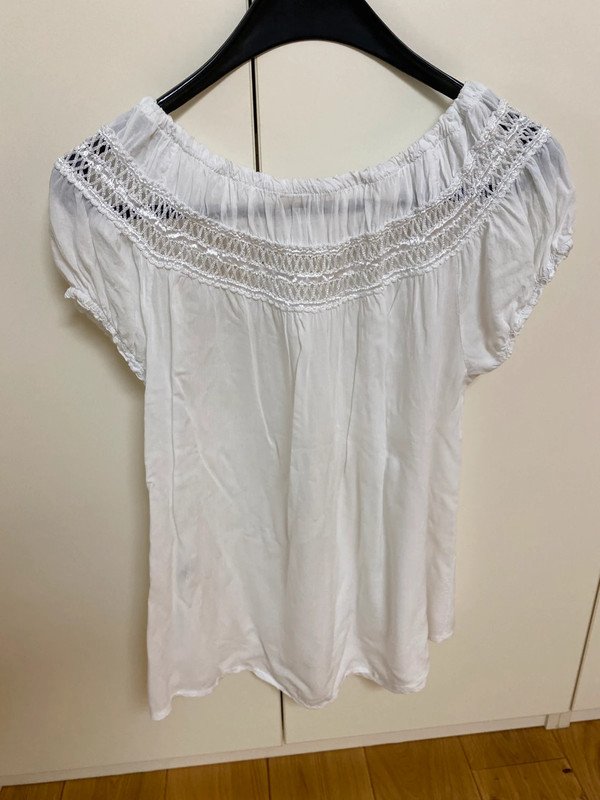 Sommerbluse weiß Italy Holzperlen Spitze Größe M Flora Fashion