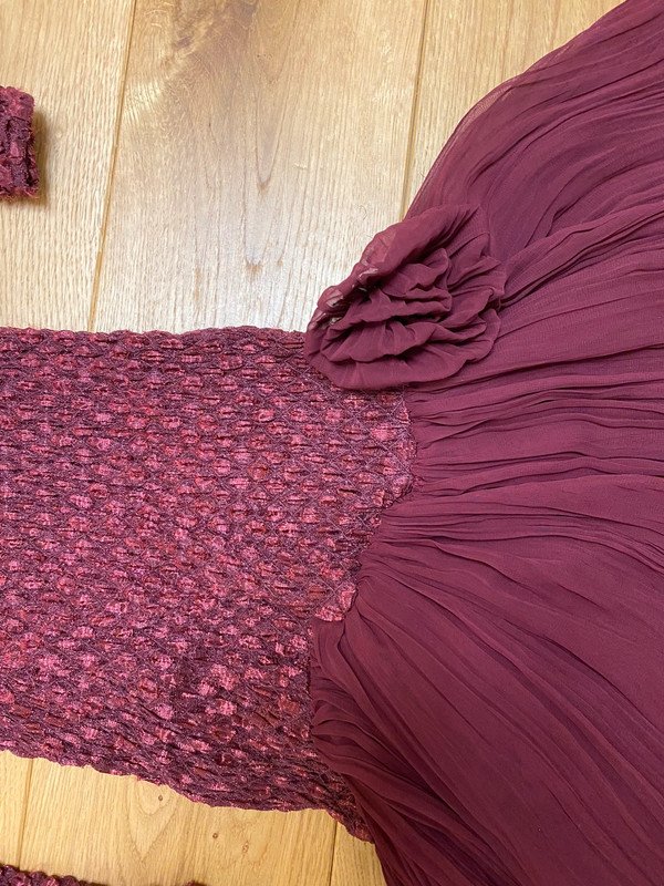 Kleid mit Pailletten und Perlen Marke georges barkel paris Größe 38 Vintage