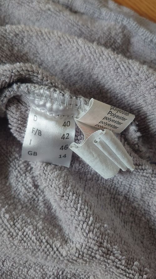 Bademantel Peter Hahn Größe 40 grau Glitzer Reißverschluß