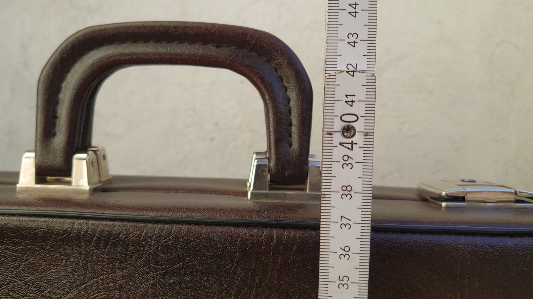 Koffer Aktenkoffer Vintage Retro Lederkoffer Leder braun leider keine Schlüssel vorhanden 44 cm Breit 39 cm Hoch 14 cm