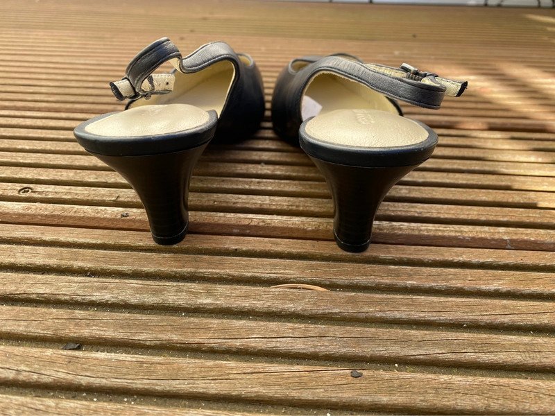 Schuhe Absatzschuhe Pumps Gerry Weber Leder Größe 41 Blau Neu